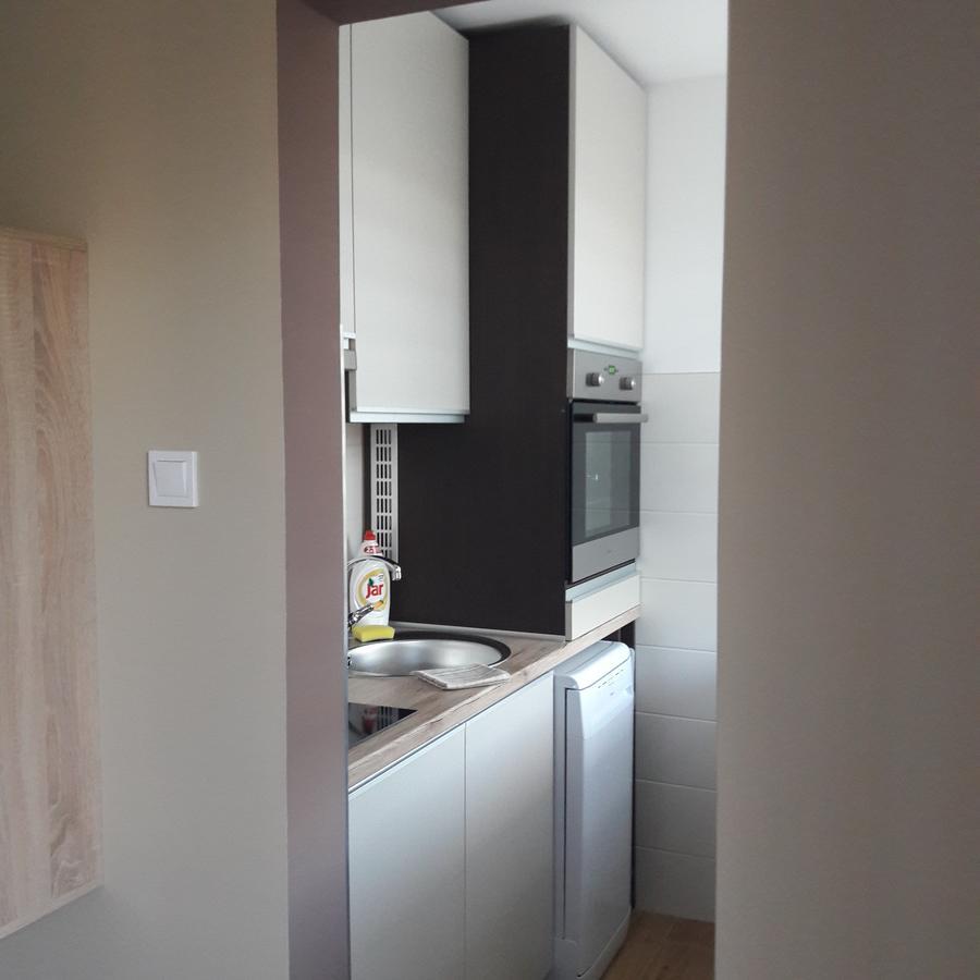 Studio 18 Apartman Kazincbarcika Exterior foto
